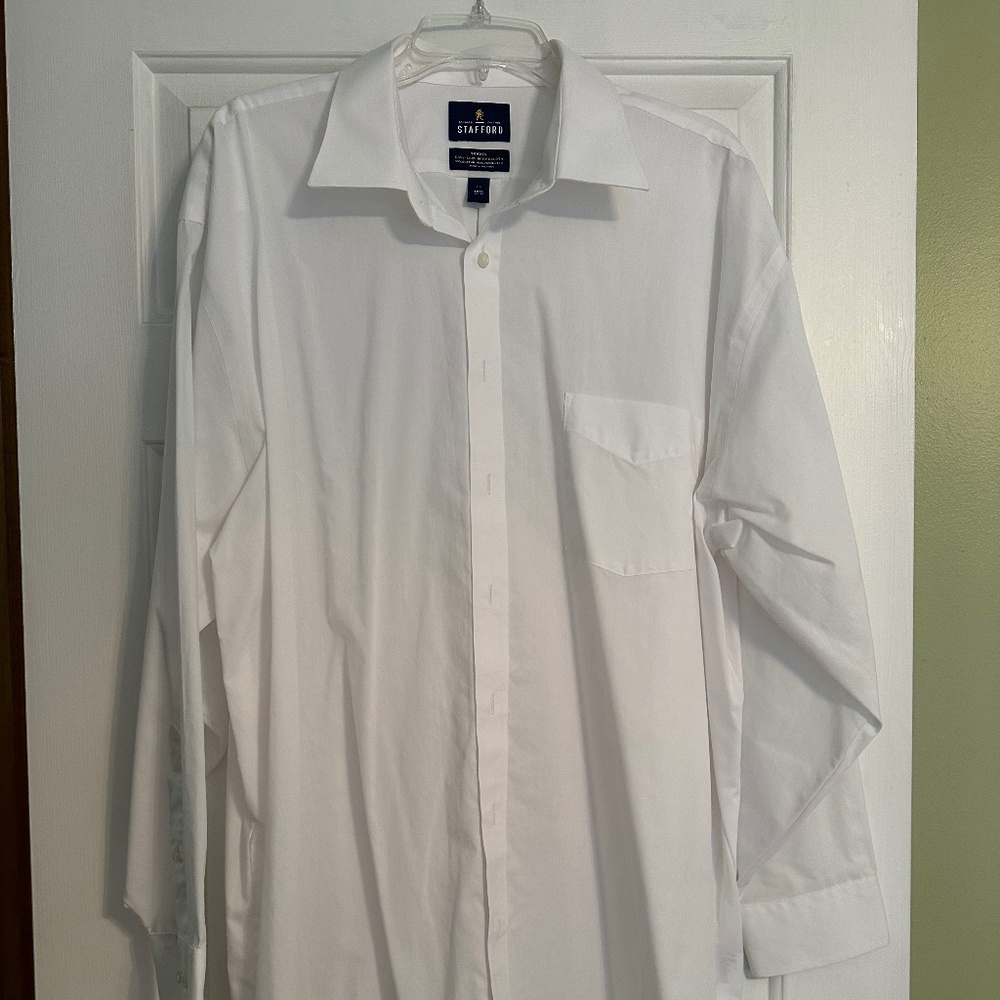 Stafford Easy Care Broadcloth Button-Down Dress Shirt